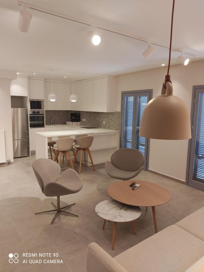 Pink Rose Luxury And Comfort Apartment At The Centre Of Preveza Esterno foto
