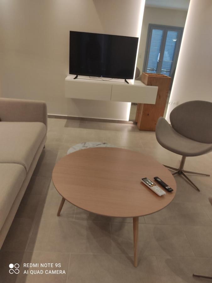 Pink Rose Luxury And Comfort Apartment At The Centre Of Preveza Esterno foto